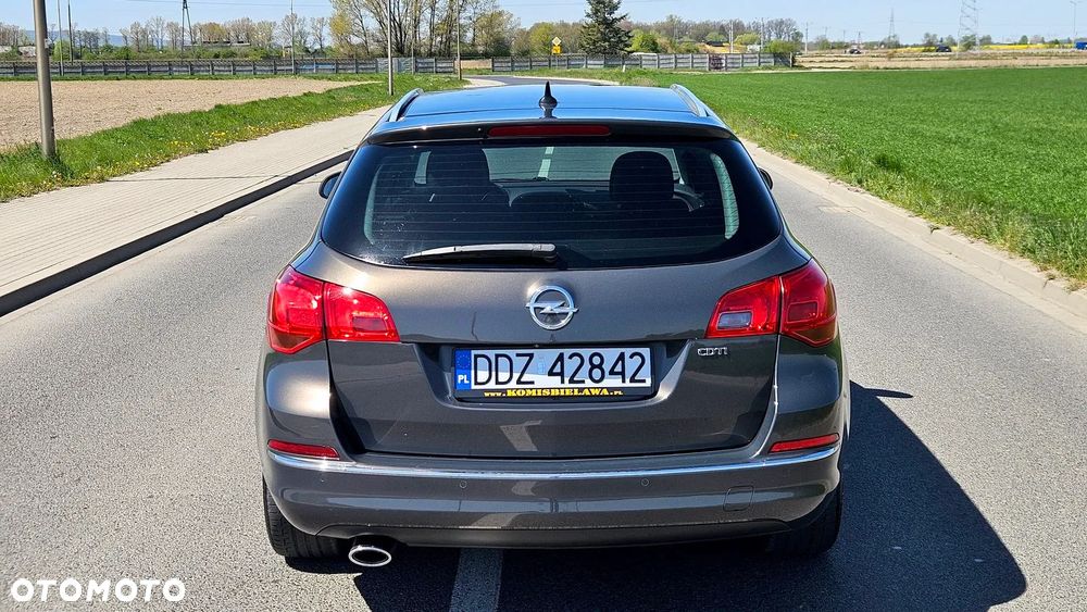 Opel Astra 2.0 CDTI Exklusiv - 22