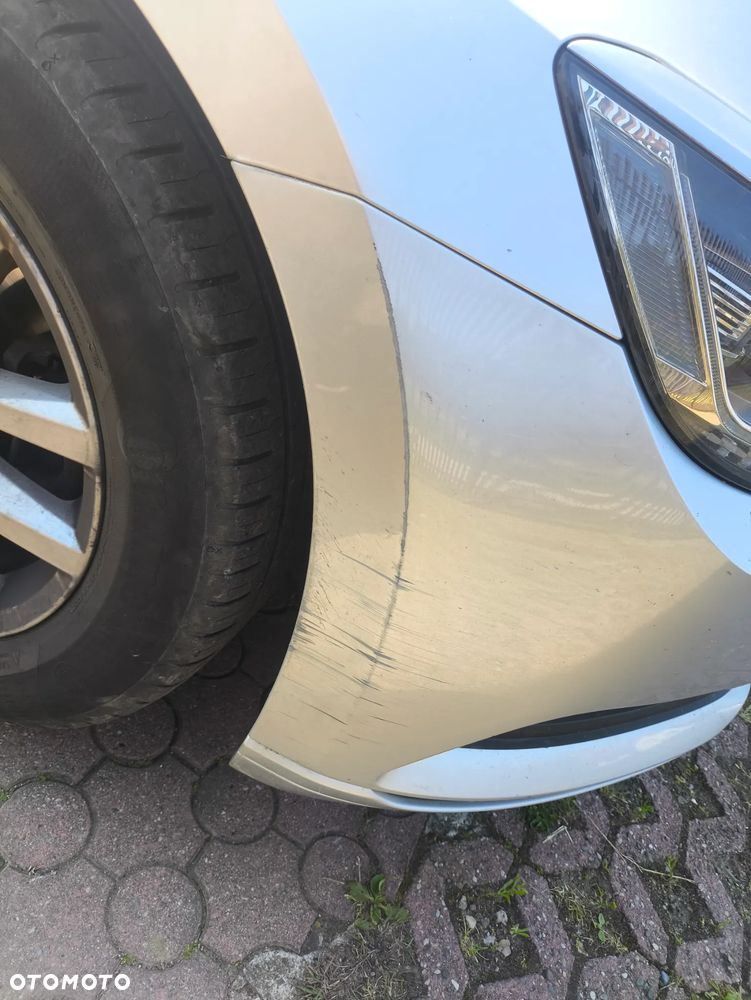 Volkswagen Passat - 8