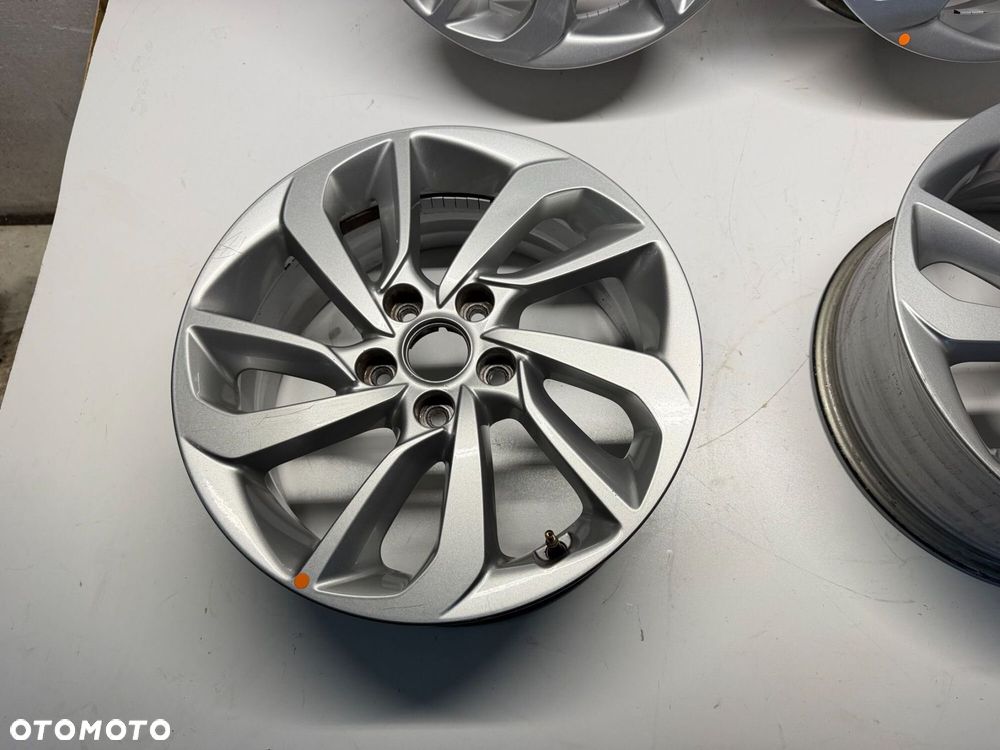 FELGI ALUMINIOWE 17 CALI HYUNDAI TUCSON II 7JX17 ET51 52910-D7280 - 2