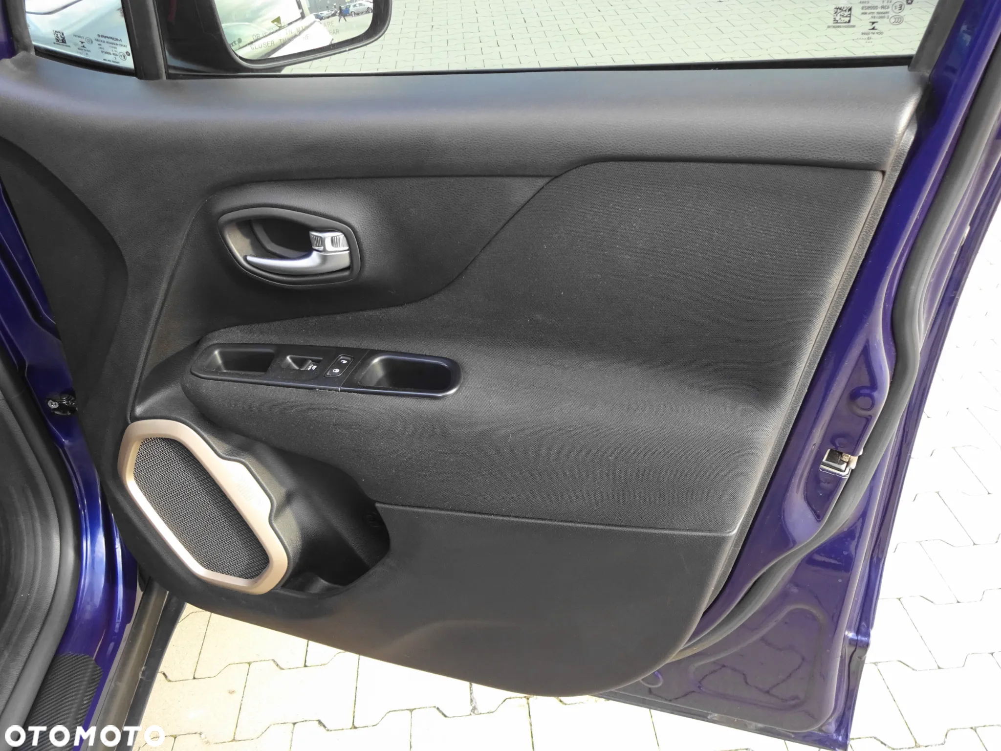 Jeep Renegade - 26