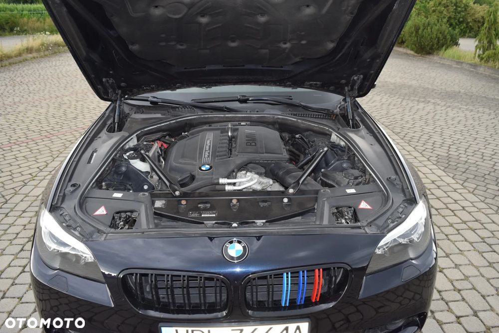 BMW Seria 5 535i Sport-Aut - 27