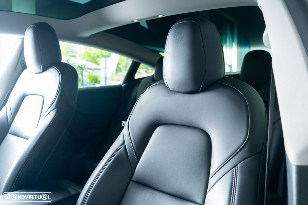 Tesla Model 3 Long Range Tração Traseira - 18