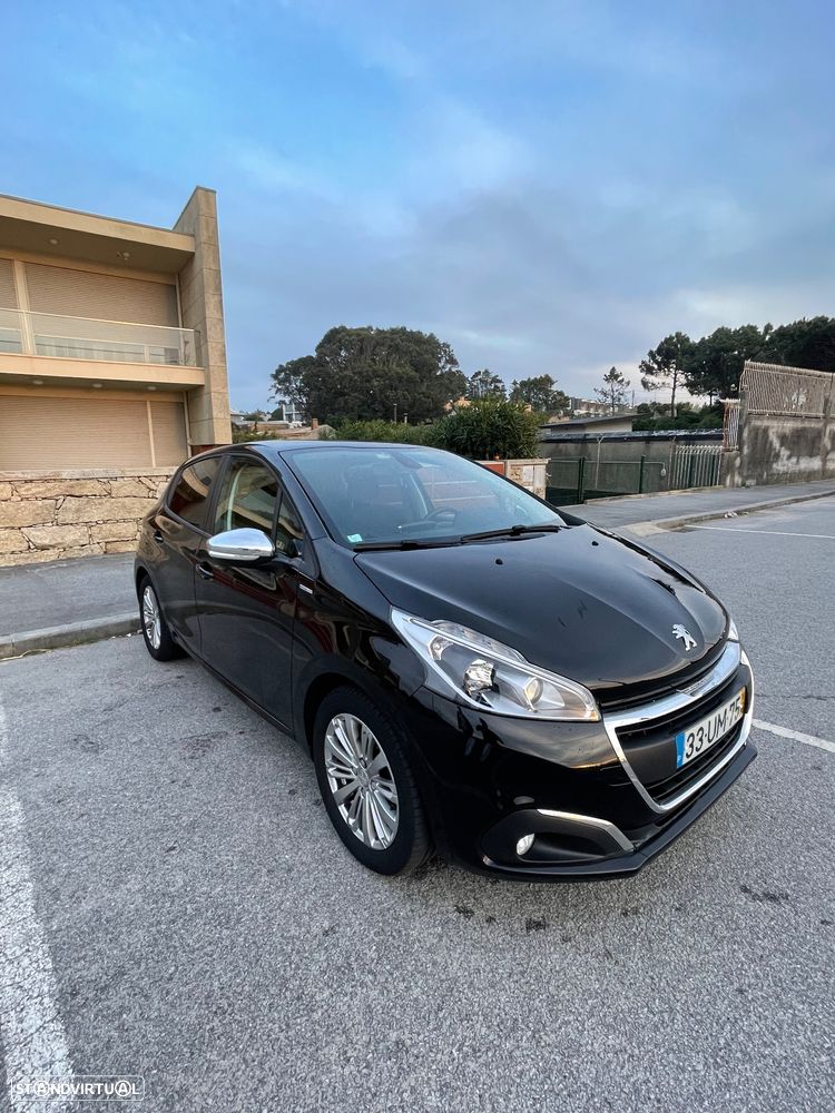 Peugeot 208 1.2 PureTech Style - 1