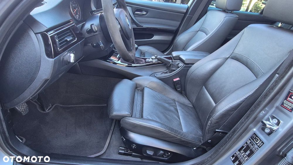 BMW Seria 3 335i - 20