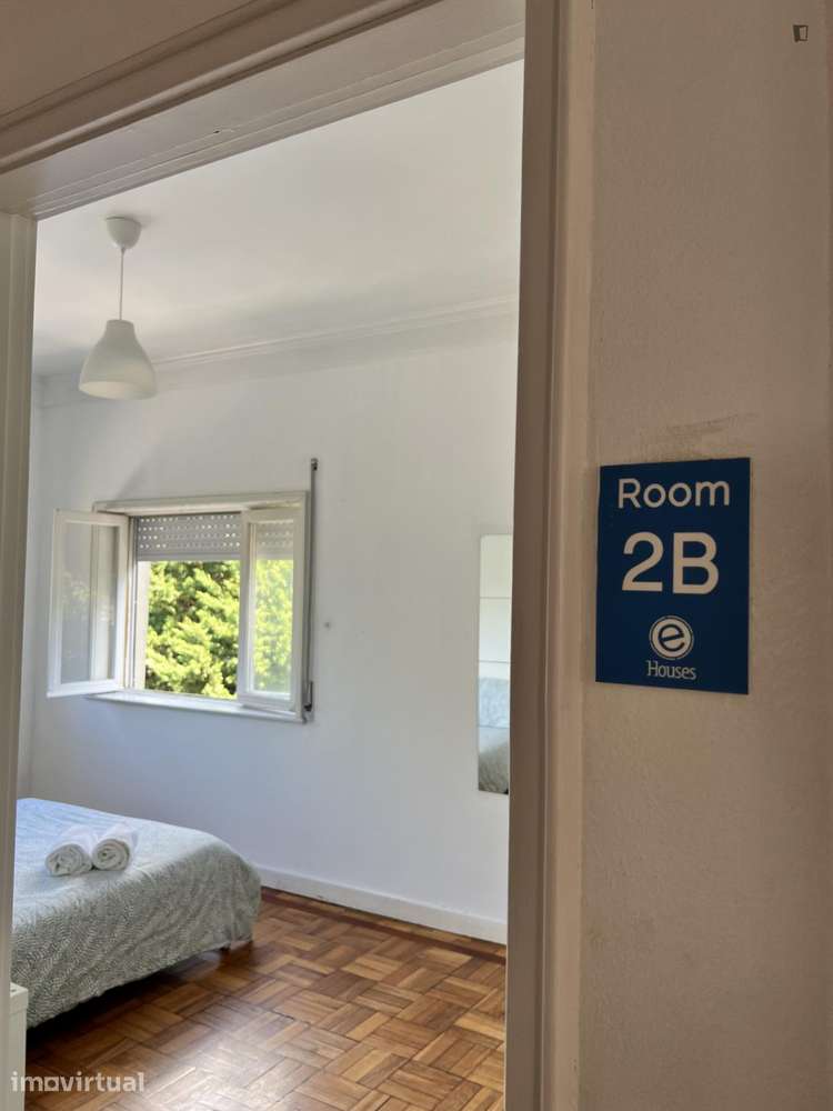 Quarto - localizado em Paranhos Porto - Grande imagem: 3/42