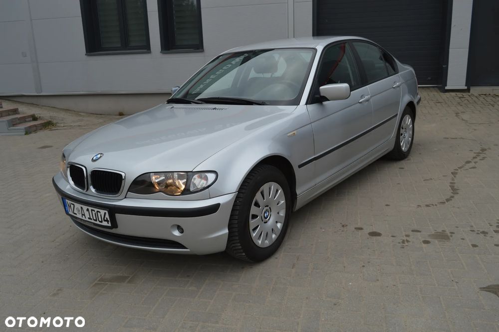 BMW Seria 3 318i - 6