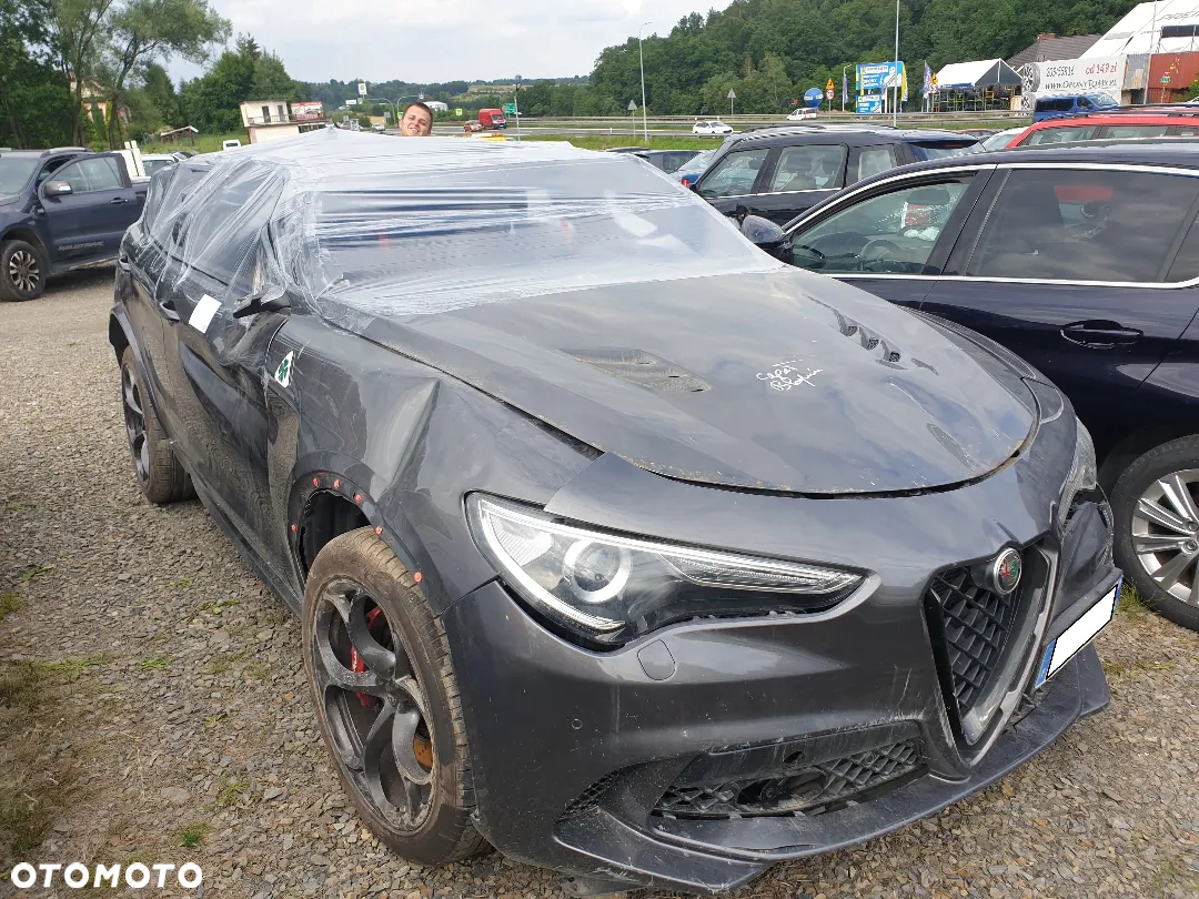 Alfa Romeo Stelvio 2.9 V6 Bi-Turbo Quadrifoglio Q4 - 14