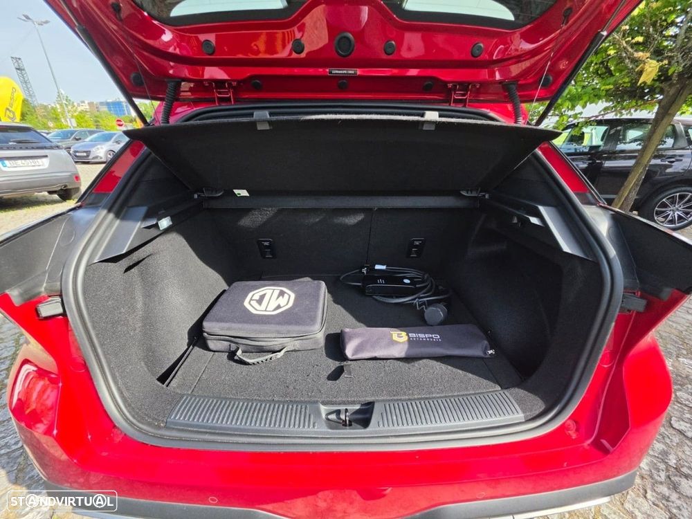 MG MG4 64 kWh XPower Luxury - 11