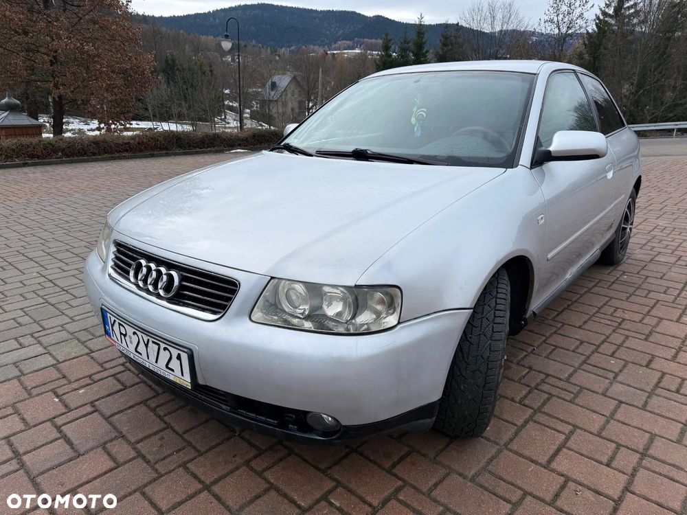 Audi A3 3-drzwiowe 1.6 Ambition - 1