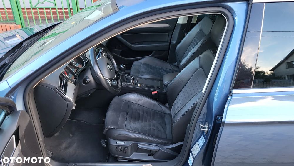 Volkswagen Passat 2.0 TDI BMT 4Mot Highline - 18