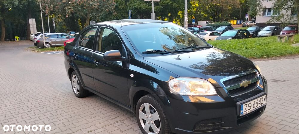 Chevrolet Aveo 1.2 16V Base - 9