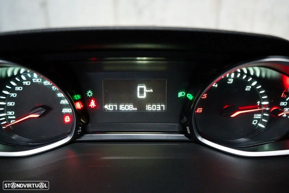 Peugeot 308 SW 1.5 BlueHDi Style - 28