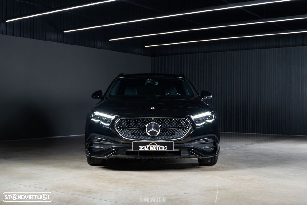 Mercedes-Benz E 300 e 4Matic AMG Line - 2