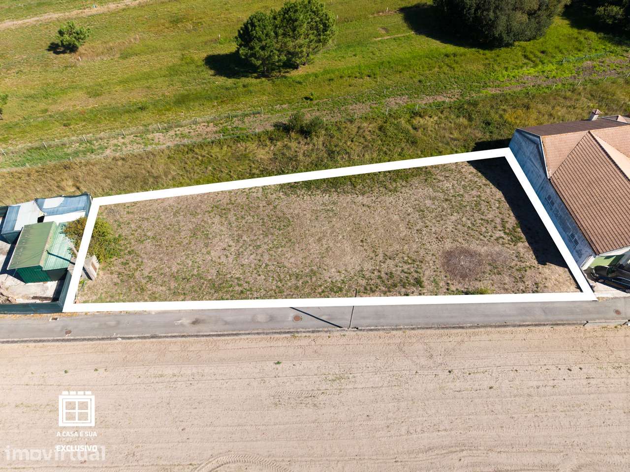 Terreno plano com 1120m2 com luz no Torrão do Lameiro – Ovar - Grande imagem: 2/22