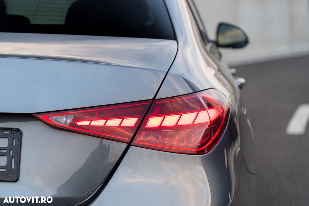 Mercedes-Benz C 220 d 9G-TRONIC AMG Line - 23