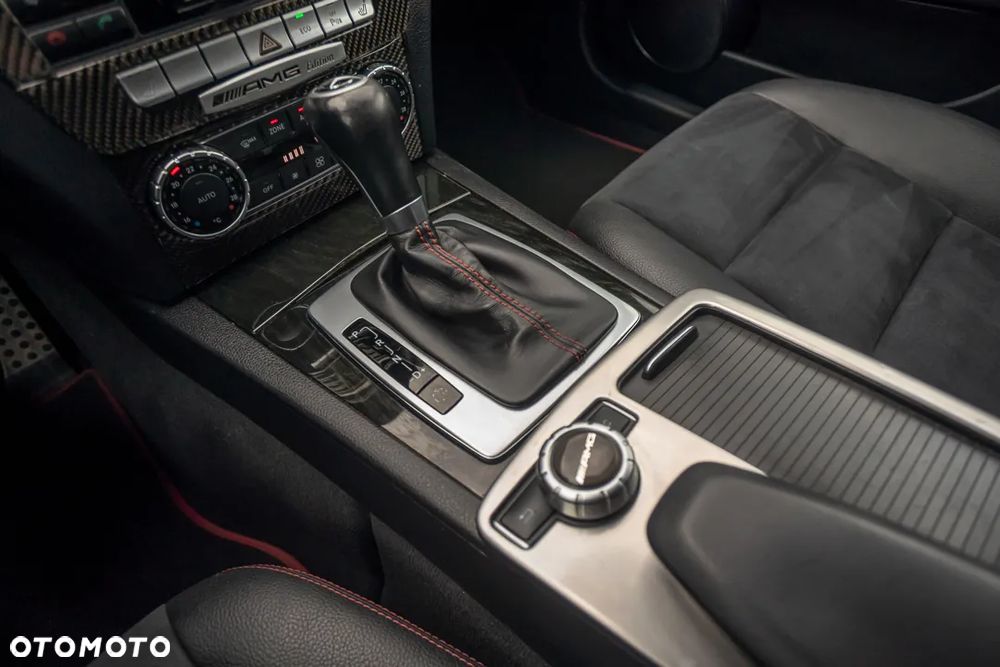 Mercedes-Benz Klasa C 350 CDI BlueEff Avantgarde - 31