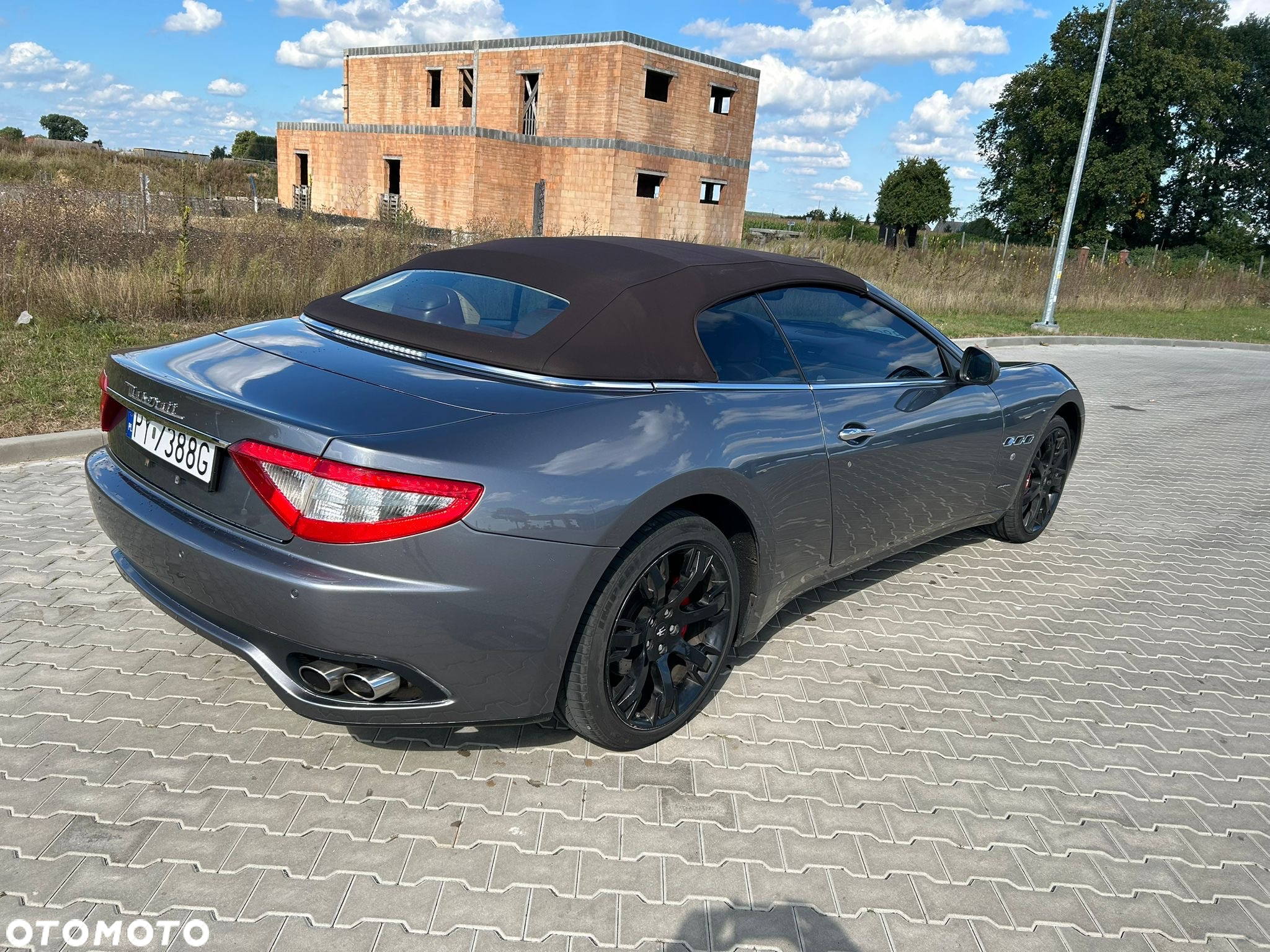 Maserati GranCabrio Sport - 8
