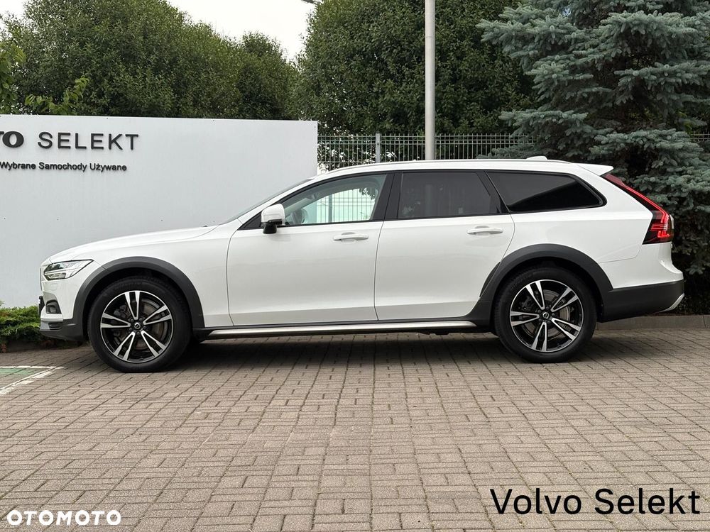Volvo V90 Cross Country - 6