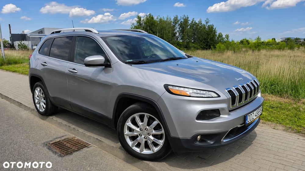 Jeep Cherokee - 3