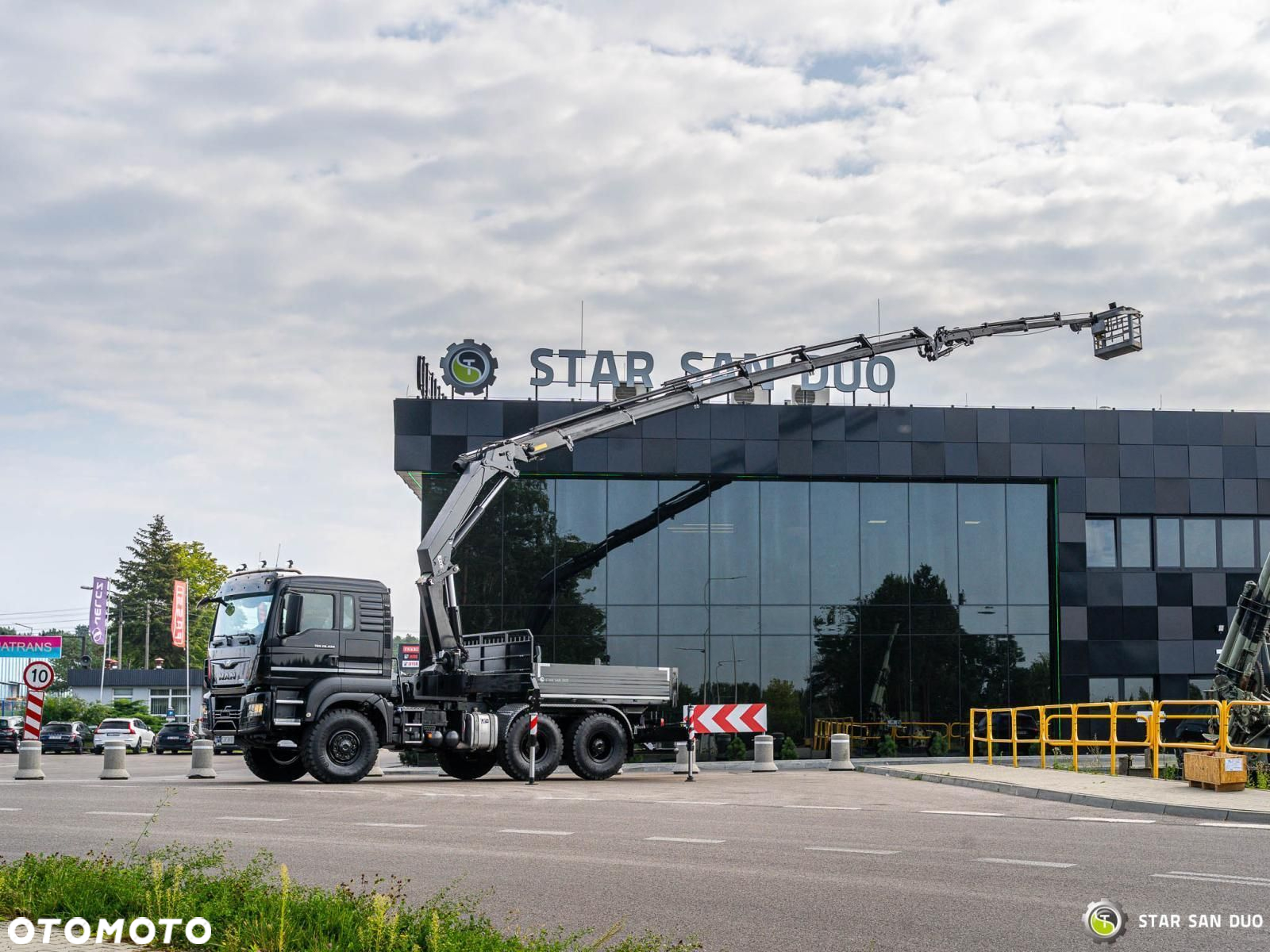 MAN MAN TGS 26.420 6x6 HMF 3000 K6 Fly Jib Kosz Roboczy Obrotnica Energetyka - 3