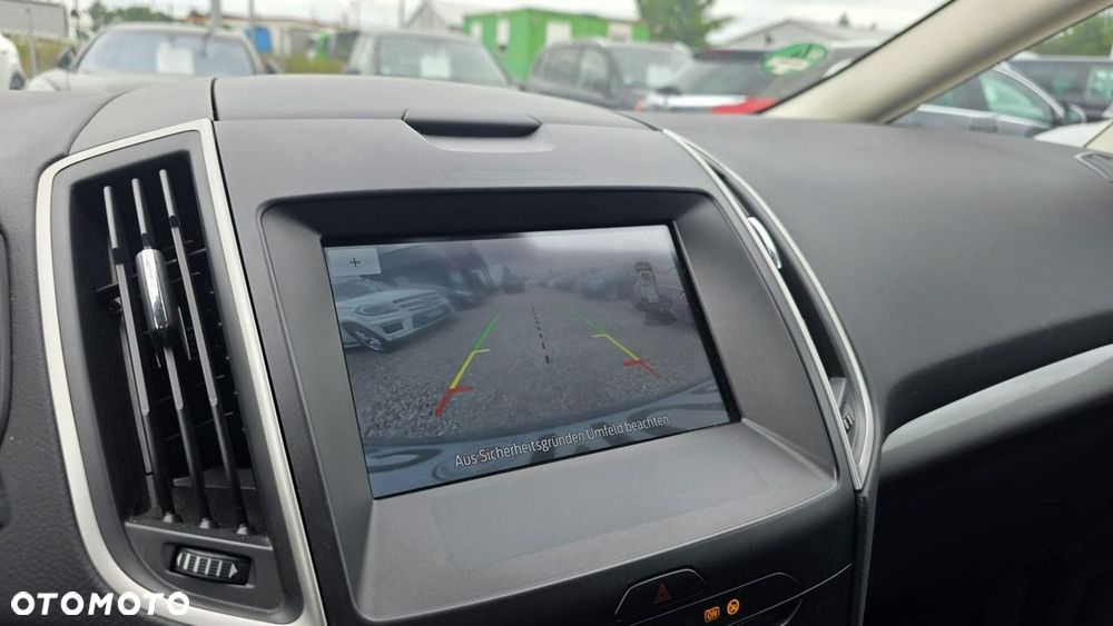 Ford S-Max - 14