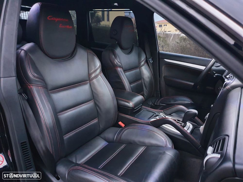 Porsche Cayenne Turbo - 7