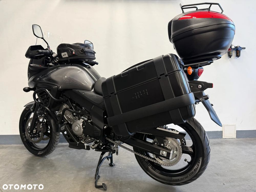 Suzuki V-STROM - 4