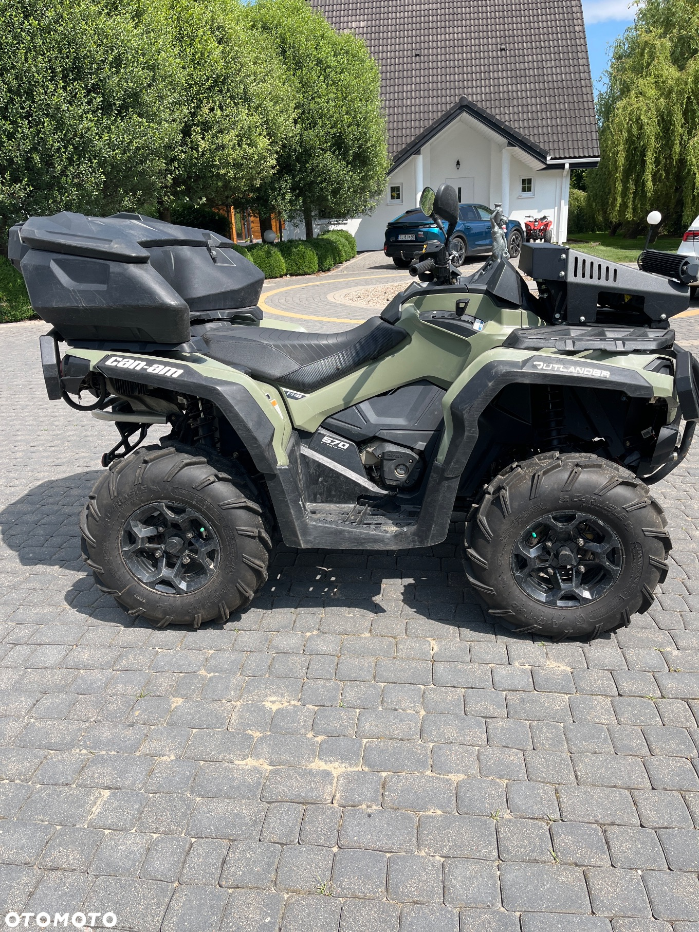 Can-Am Outlander - 3
