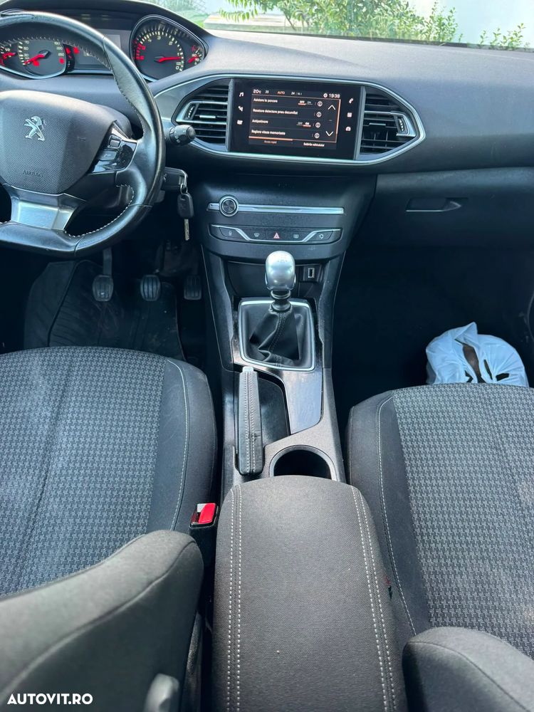 PEUGEOT 308 2019 — imagine 14