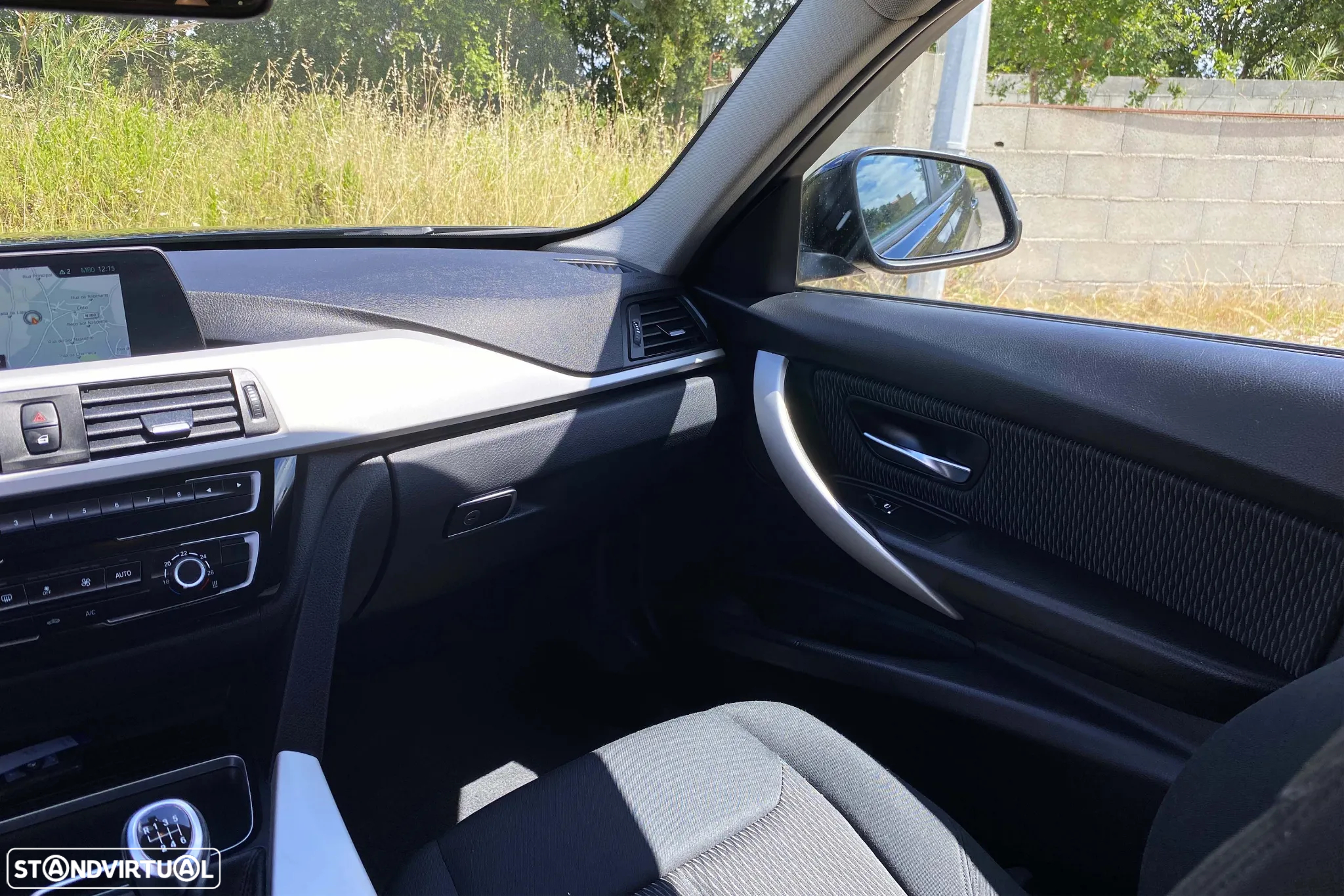 BMW 318 d Touring - 16