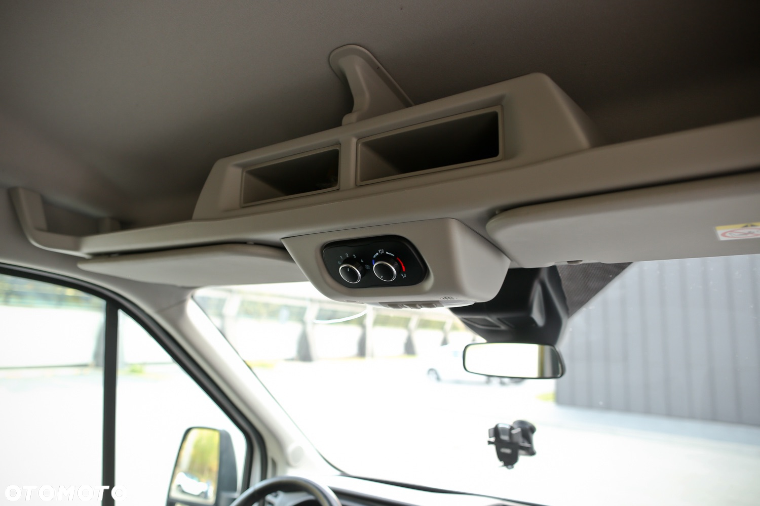 Ford Transit - 28