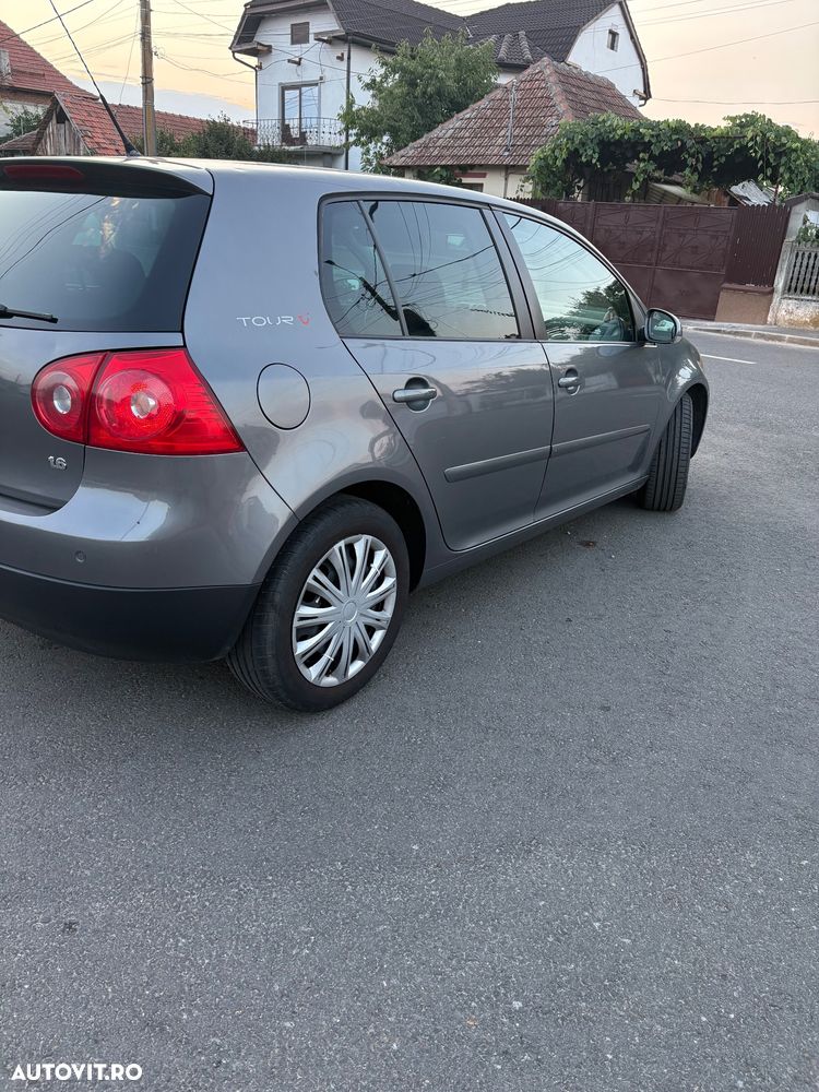 Volkswagen Golf 1.6 Automatik - 4