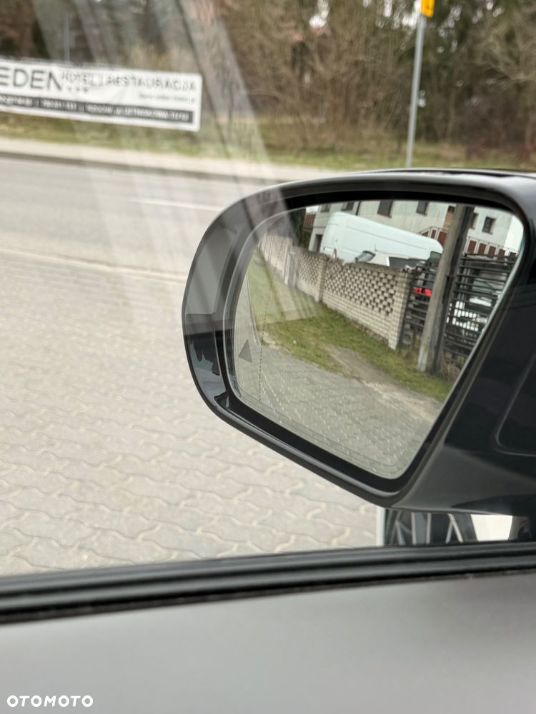 Mercedes-Benz Klasa E 400 4-Matic 9G-TRONIC - 29