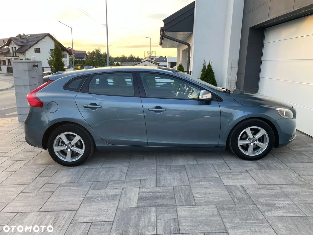 Volvo V40 D2 Summum - 4