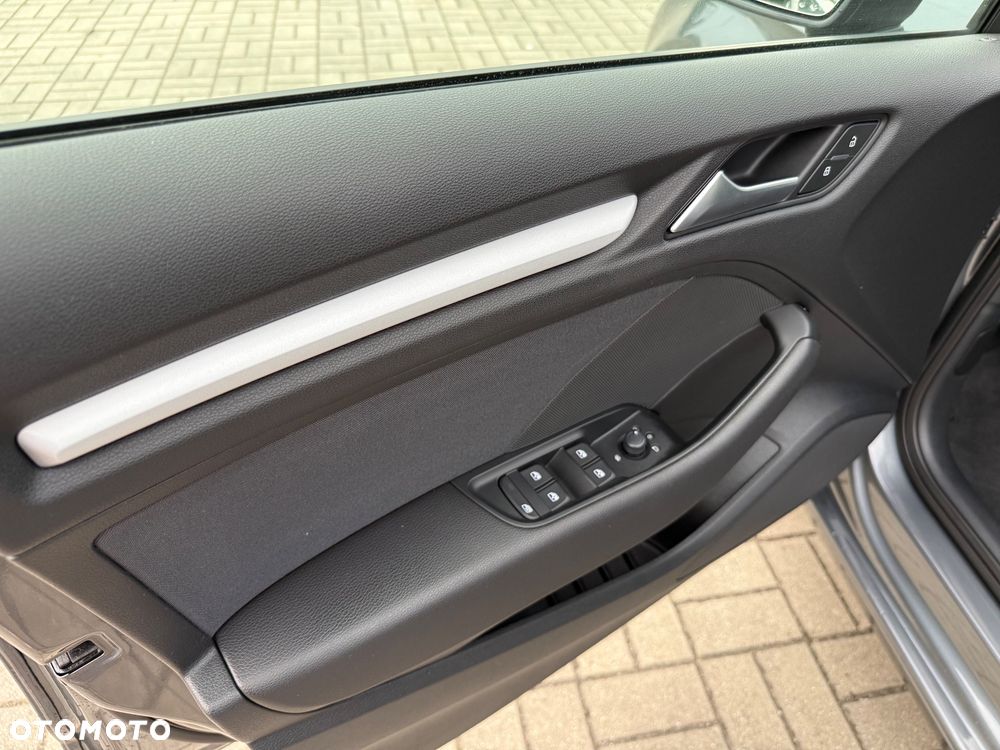 Audi A3 Sportback 30 TFSI - 18