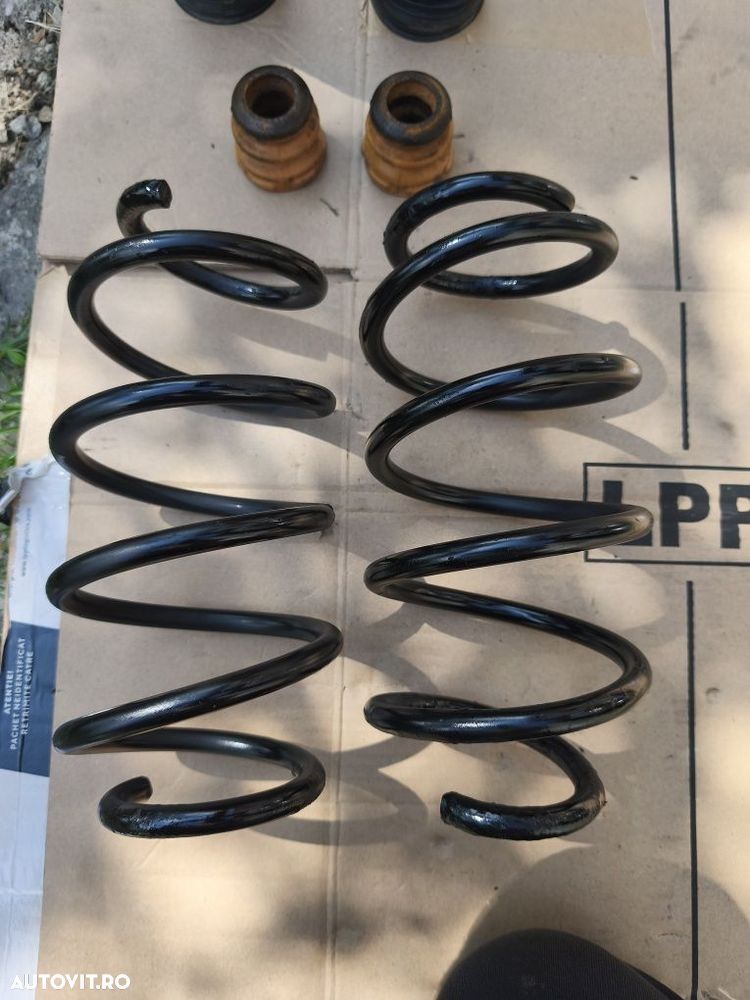 Set arcuri față Volkswagen Passat B6 2005-2010 - 4