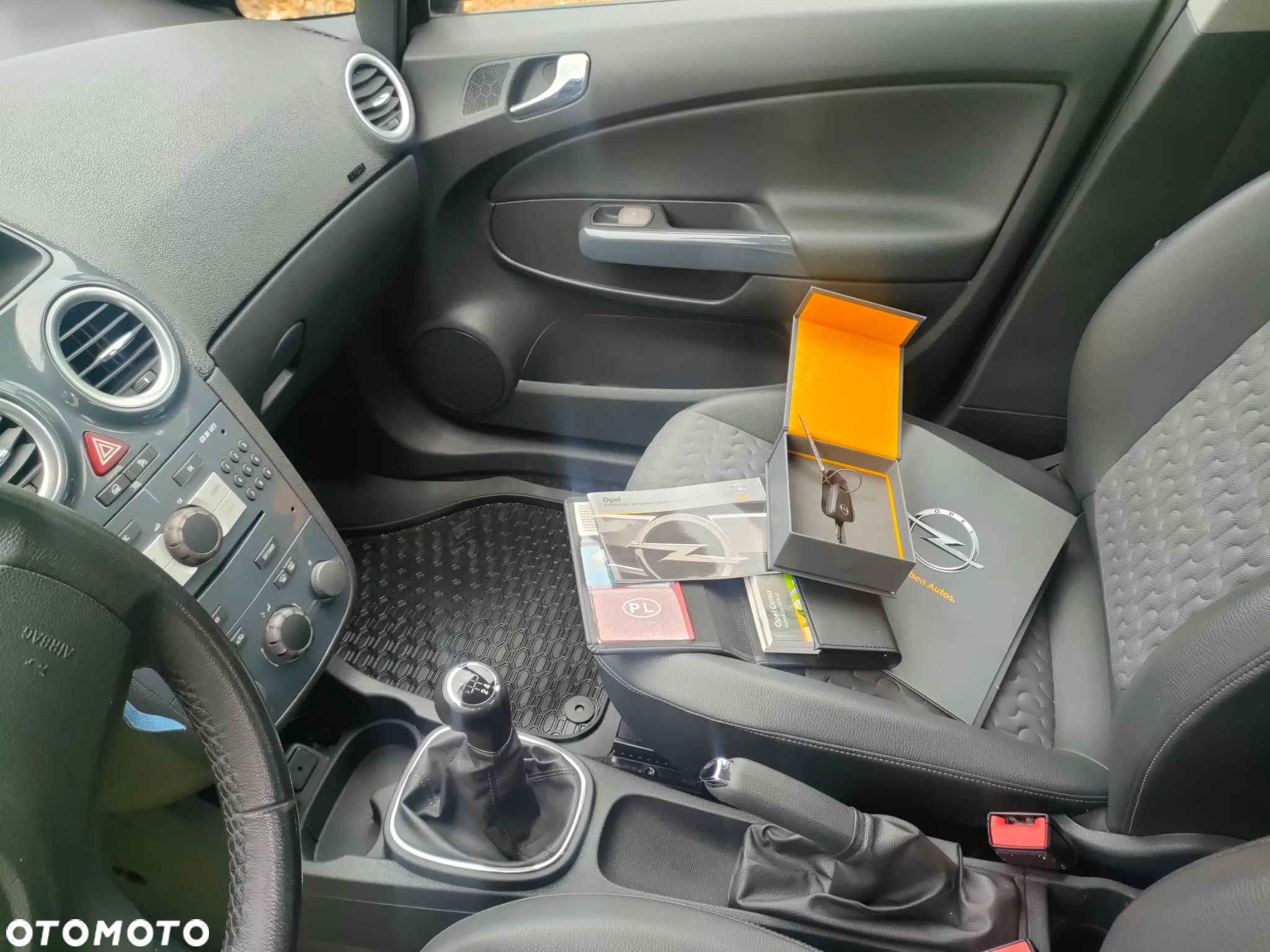 Opel Corsa 1.2 16V Cosmo - 18
