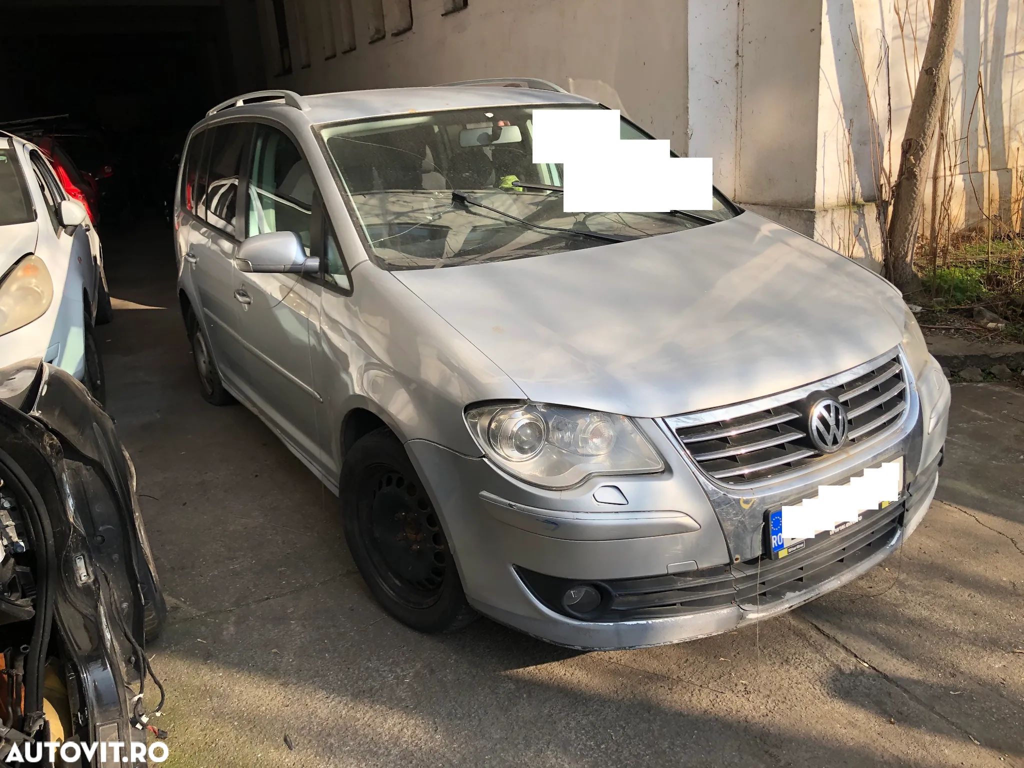 Dezmembrez VW Volkswagen Touran facelift argintiu gri 2008 - 1