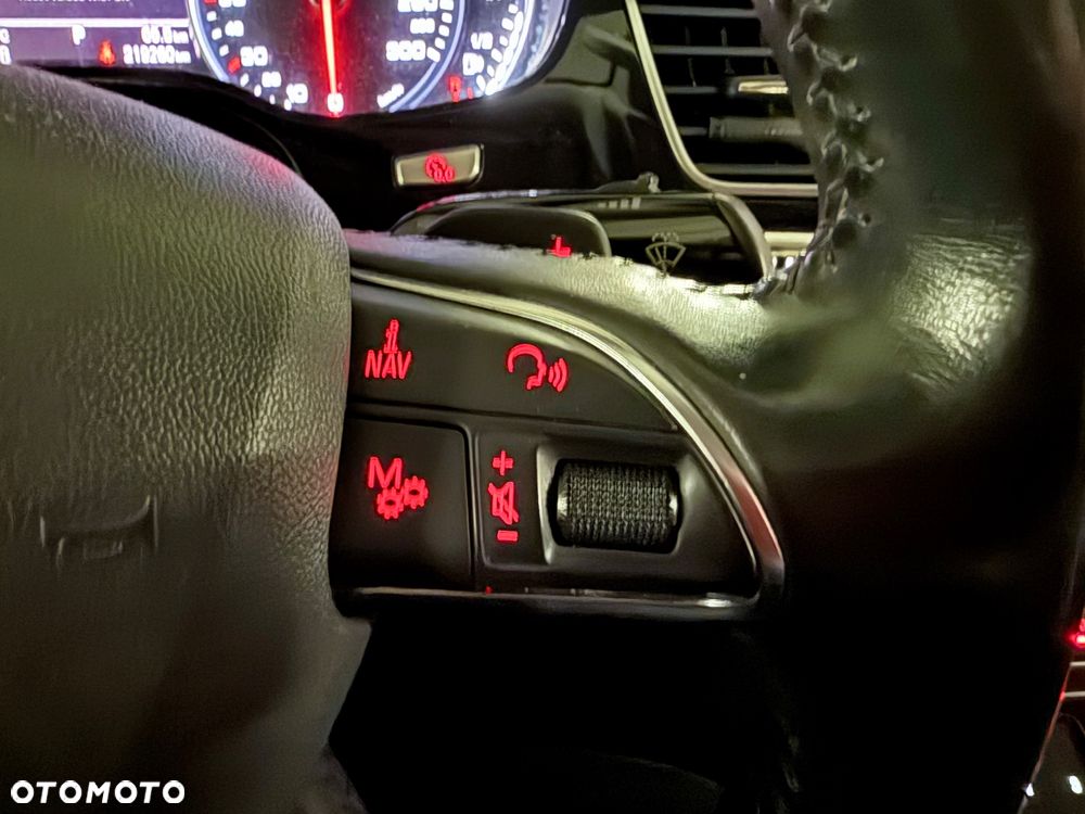 Audi A8 4.2 TDI DPF quattro tiptronic - 24