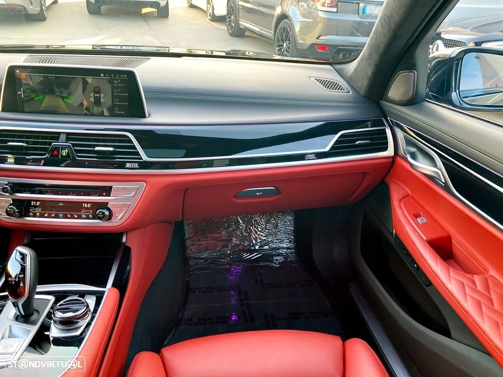 BMW 750 Li xDrive Pack M - 10