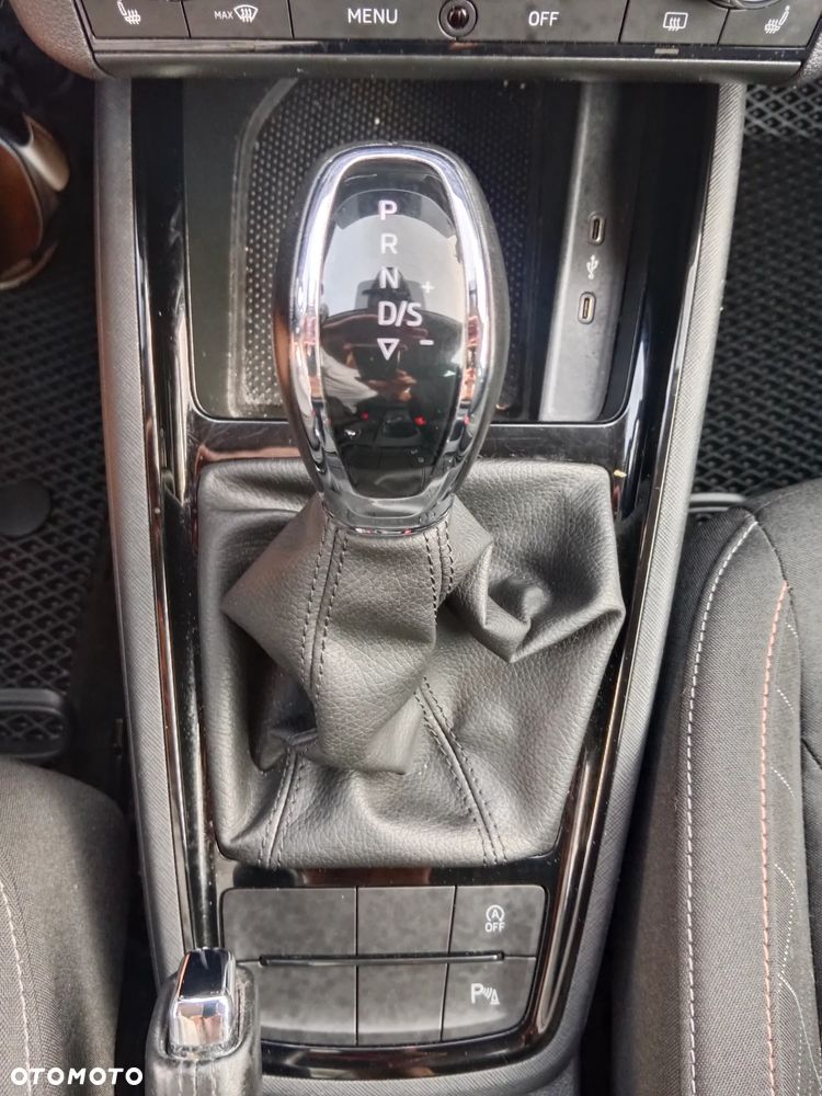 Skoda Kamiq 1.0 TSI Style DSG - 38