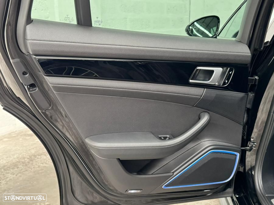 Porsche Panamera 4 E-Hybrid Executive - 44