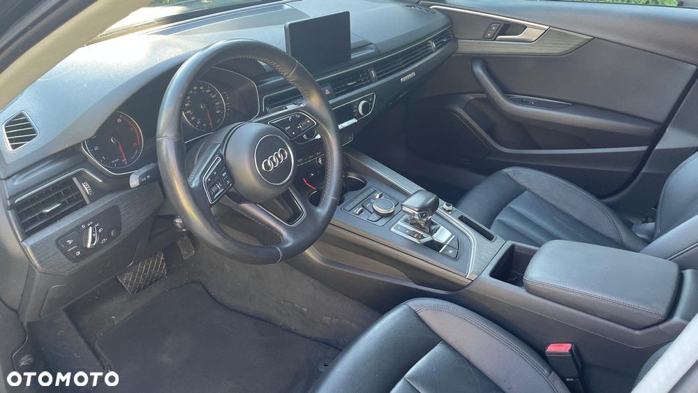 Audi A4 Limousine - 14