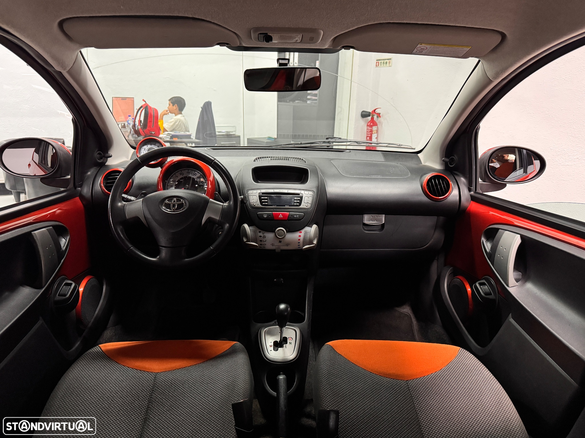 Toyota Aygo 1.0 Style Pack+VSC MM - 8