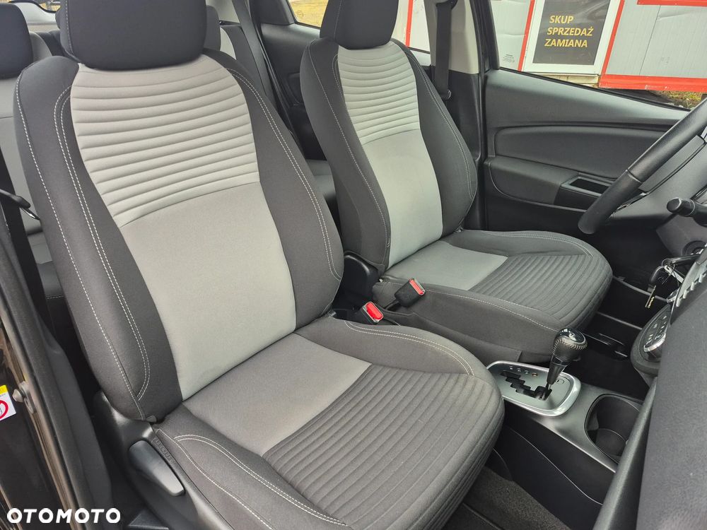 Toyota Yaris Hybrid 100 Premium - 31