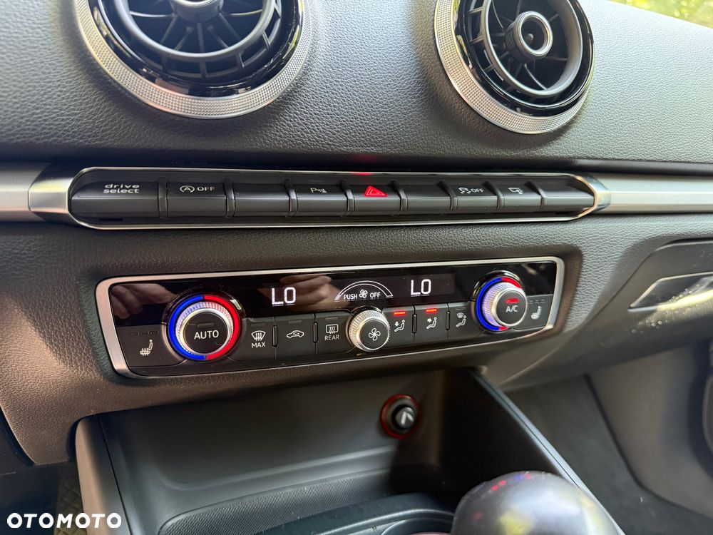 Audi A3 Sportback 2.0 TDI clean diesel Quattro Ambiente S tronic - 16