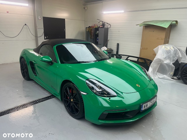 Porsche 718 Boxster Spyder - 3