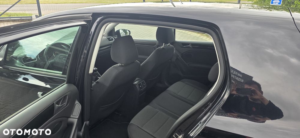 Volkswagen Golf - 14