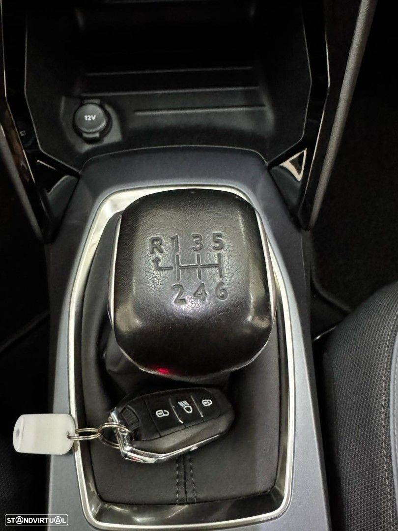 Peugeot 2008 PureTech 100 Stop&Start Allure Pack - 27