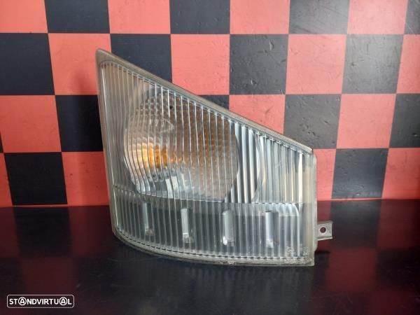 Farolim De Pisca Frente Direito Isuzu N-Serie (6Th Generation) - 1